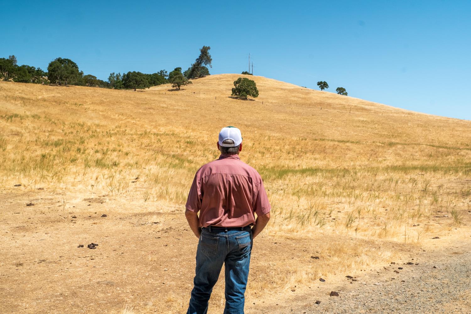 3206 Gillam Road Valley Springs, CA 95252 - Photo 44 of 44 a view of jacuzzi with a lake