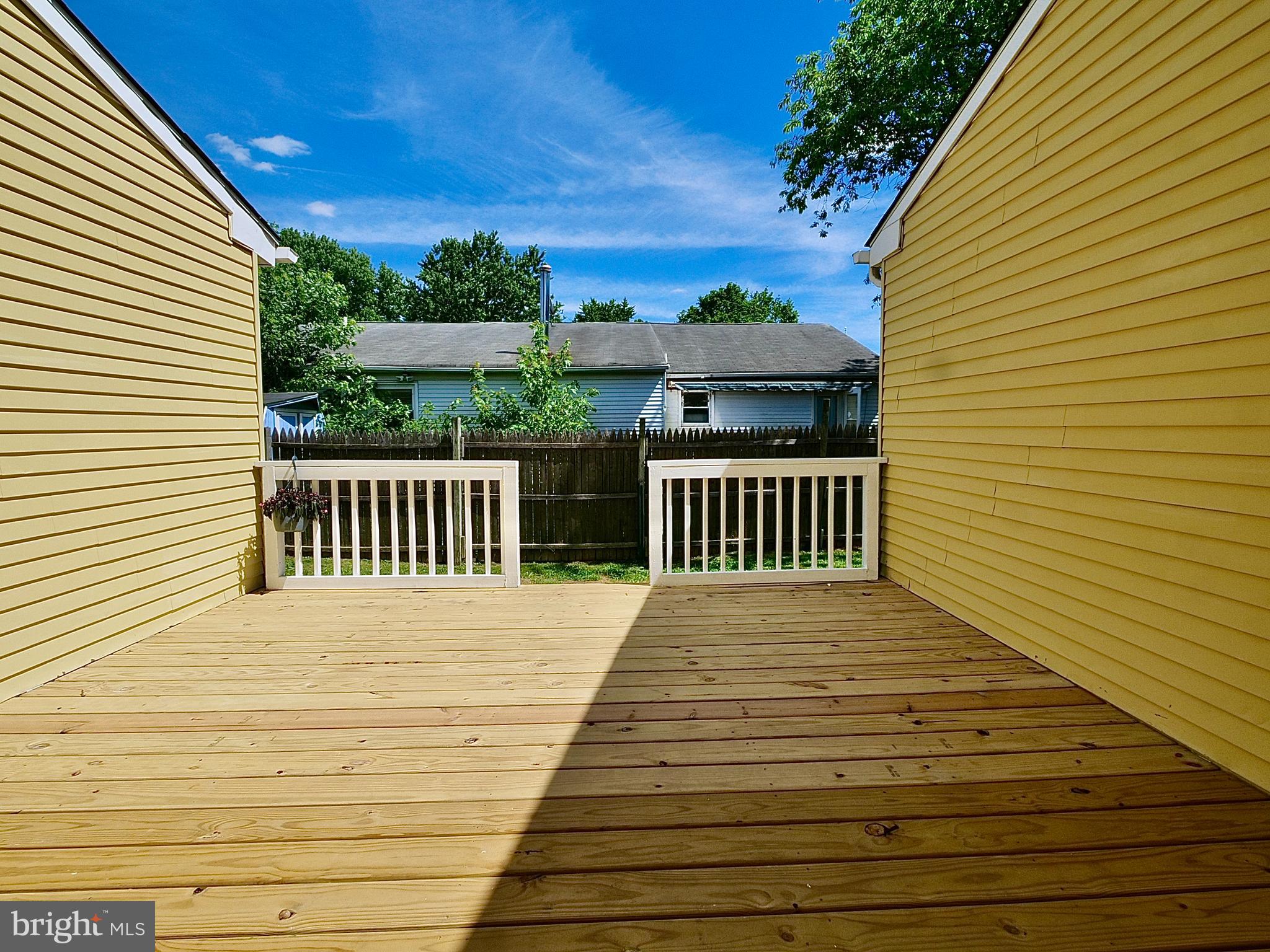 29 3 Rivers Drive Newark, DE 19702 - Photo 36 of 44 New Wood Deck