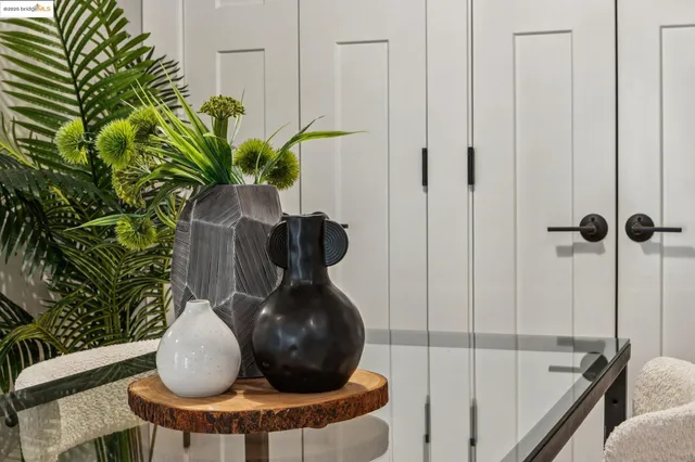 $799,000 | 6426 Benvenue Avenue, Unit 3, Oakland, CA 94618