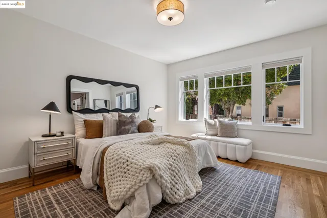 $799,000 | 6426 Benvenue Avenue, Unit 3, Oakland, CA 94618