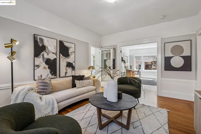 $799,000 | 6426 Benvenue Avenue, Unit 3, Oakland, CA 94618