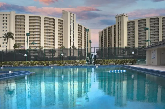 $392,000 | 500 Ocean Trail Way, Unit 111, Jupiter, FL 33477