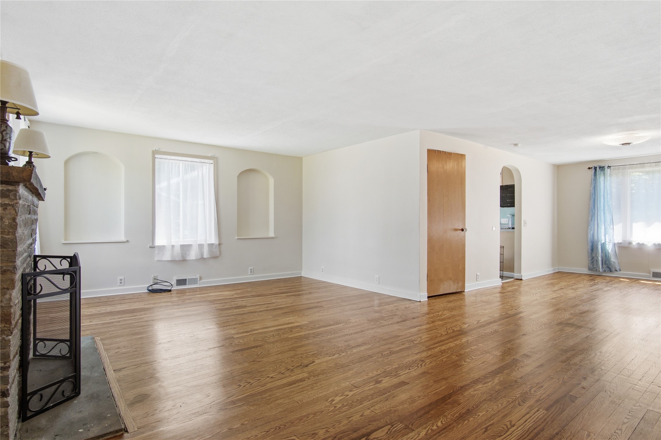 233 Wright Road Vestal, NY 13850 - Photo 7 of 49