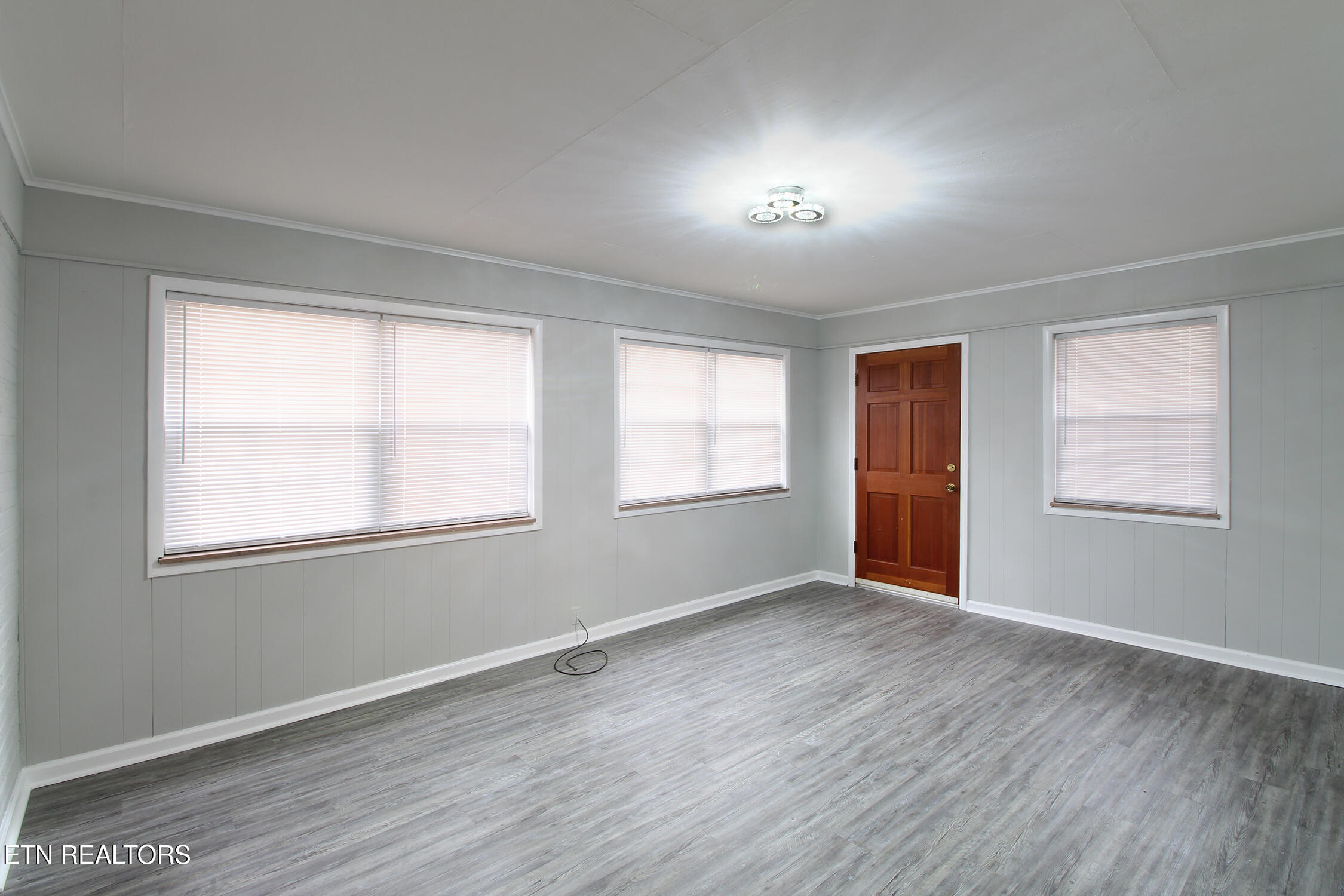 7101 Rollins Road Knoxville, TN 37918 - Photo 10 of 23 bedroom4