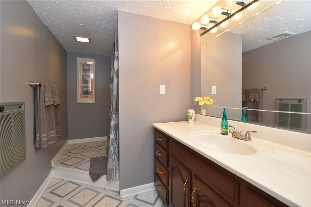 40134 Parsons Road Lagrange, OH 44050 - Photo 21 of 26 Gallery Image 21