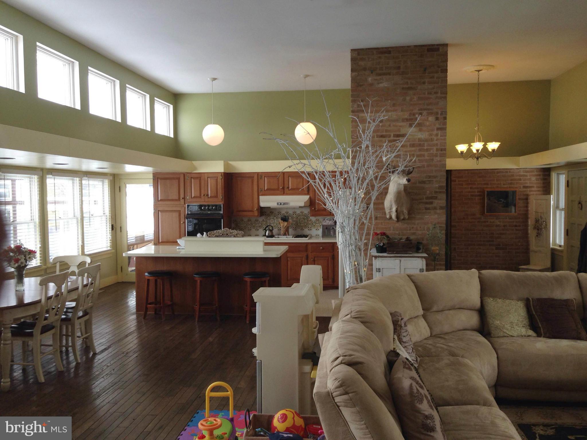 199 Fairview Road Shippensburg, PA 17257 - Photo 3 of 16 Living Room