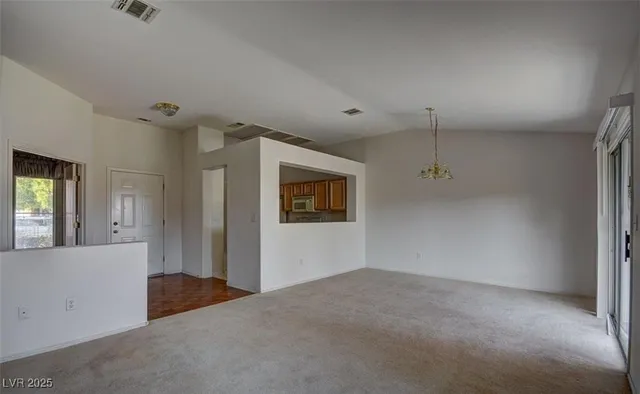$1,600 | 2009 Joy View Lane, Henderson, NV 89012