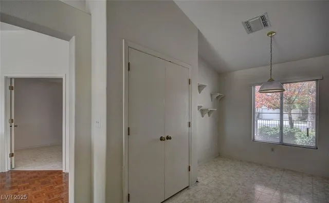 $1,600 | 2009 Joy View Lane, Henderson, NV 89012