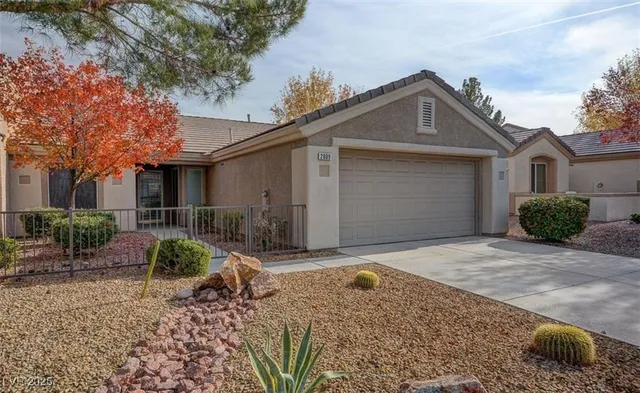$1,600 | 2009 Joy View Lane, Henderson, NV 89012
