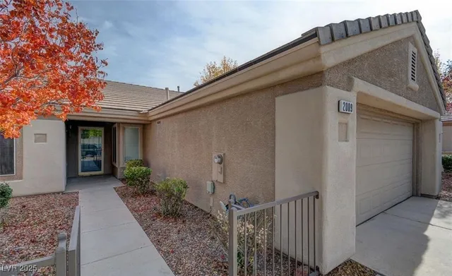 $1,600 | 2009 Joy View Lane, Henderson, NV 89012