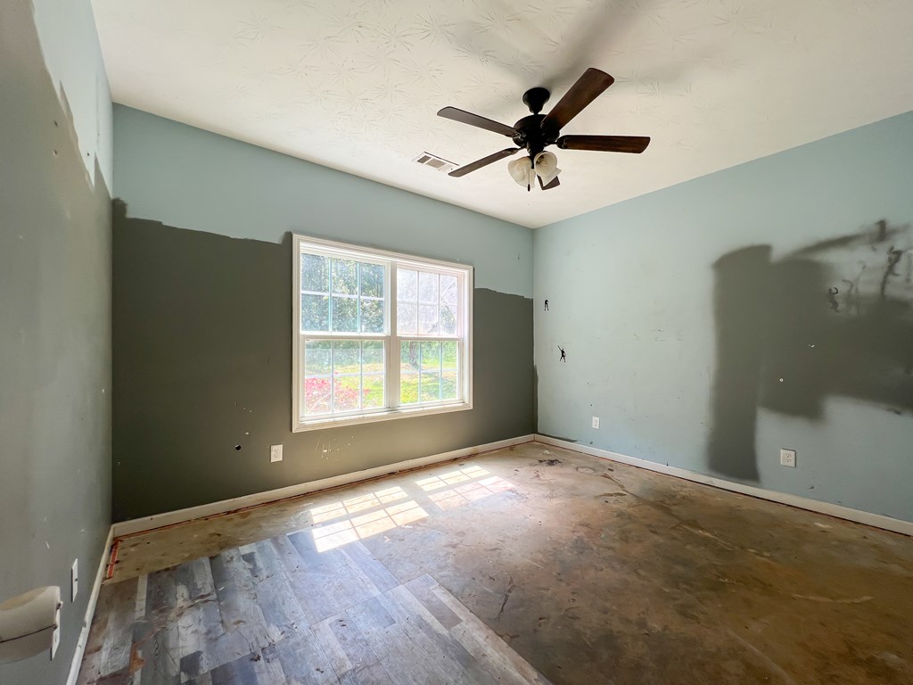 328 Lee Road Salem, AL 36874 - Photo 14 of 16
