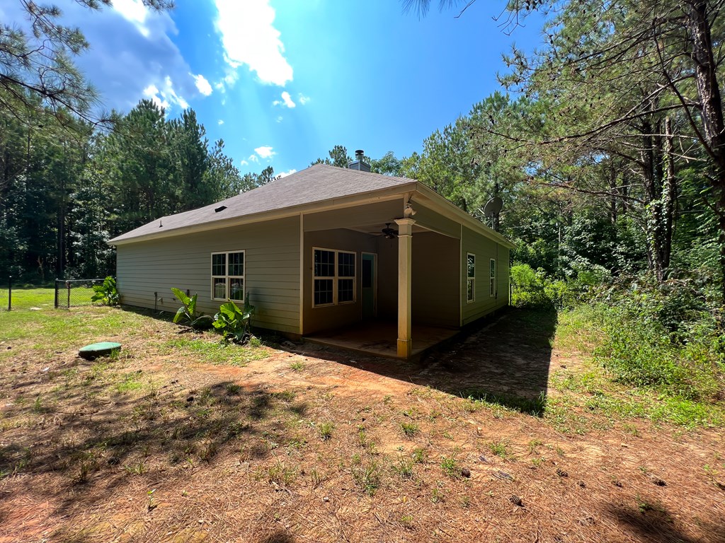328 Lee Road Salem, AL 36874 - Photo 3 of 16