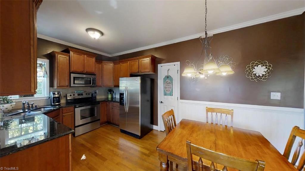 310 Merrells Lake Road Mocksville, NC 27028 - Photo 7 of 26 Gallery Image 7