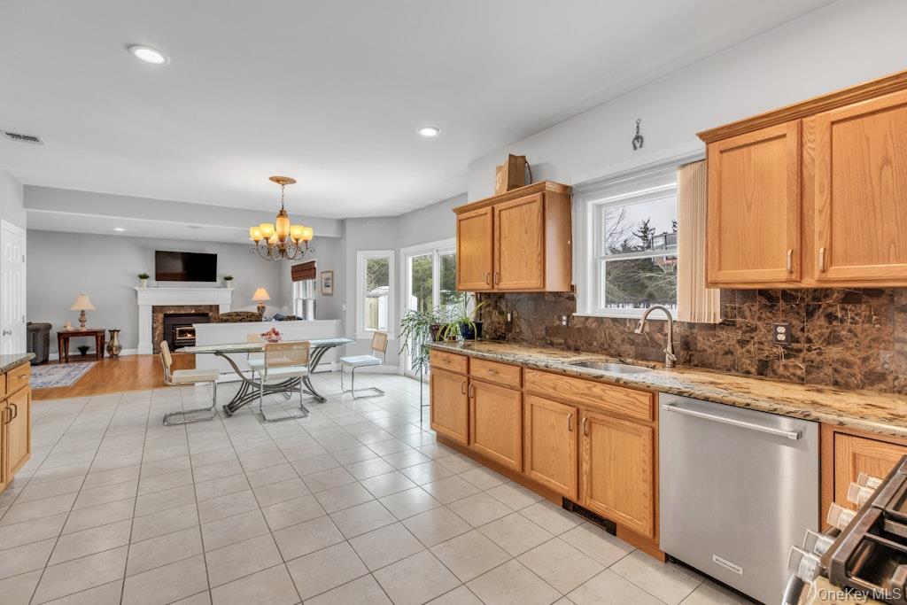 2655 Rocky Point Road East Marion, NY 11939 - Photo 15 of 50