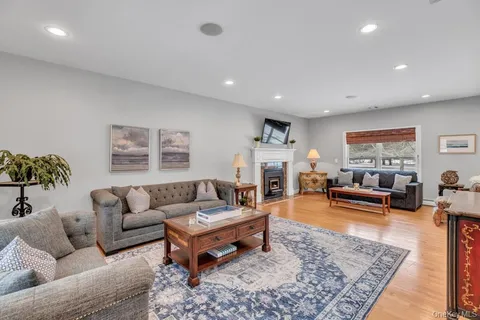 $1,529,000 | 2655 Rocky Point Road, East Marion, NY 11939