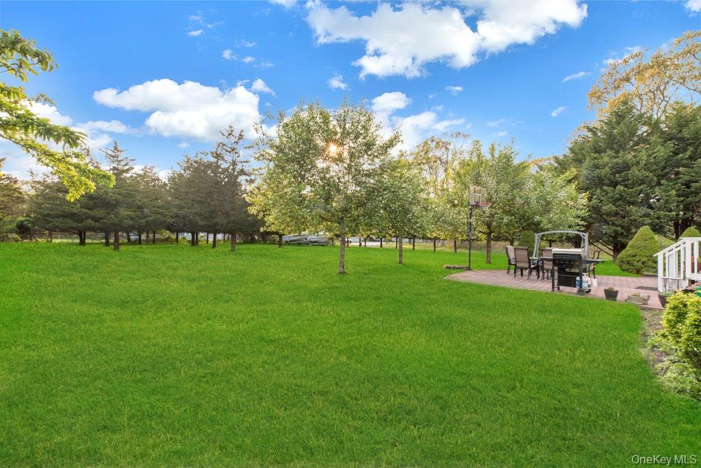 2655 Rocky Point Road East Marion, NY 11939 - Photo 36 of 50 Large property