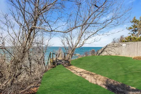 $1,529,000 | 2655 Rocky Point Road, East Marion, NY 11939