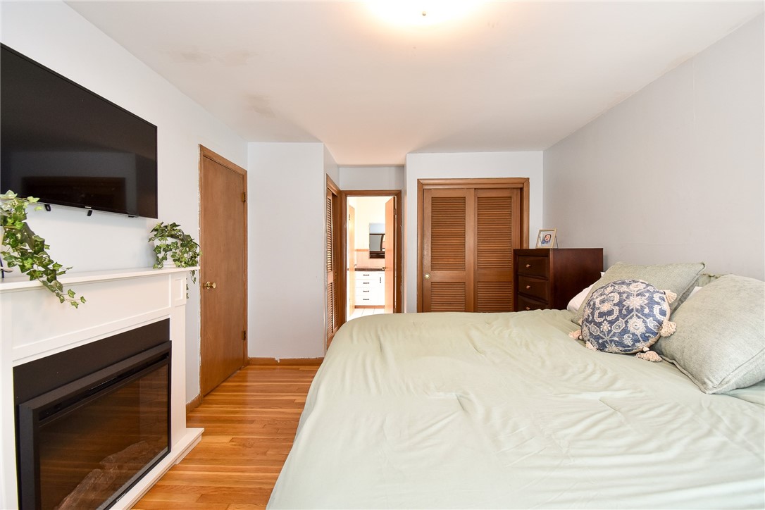 164 Cherry Hill Road Johnston, RI 02919 - Photo 21 of 32 Primary Bedroom- has access to main bathroom