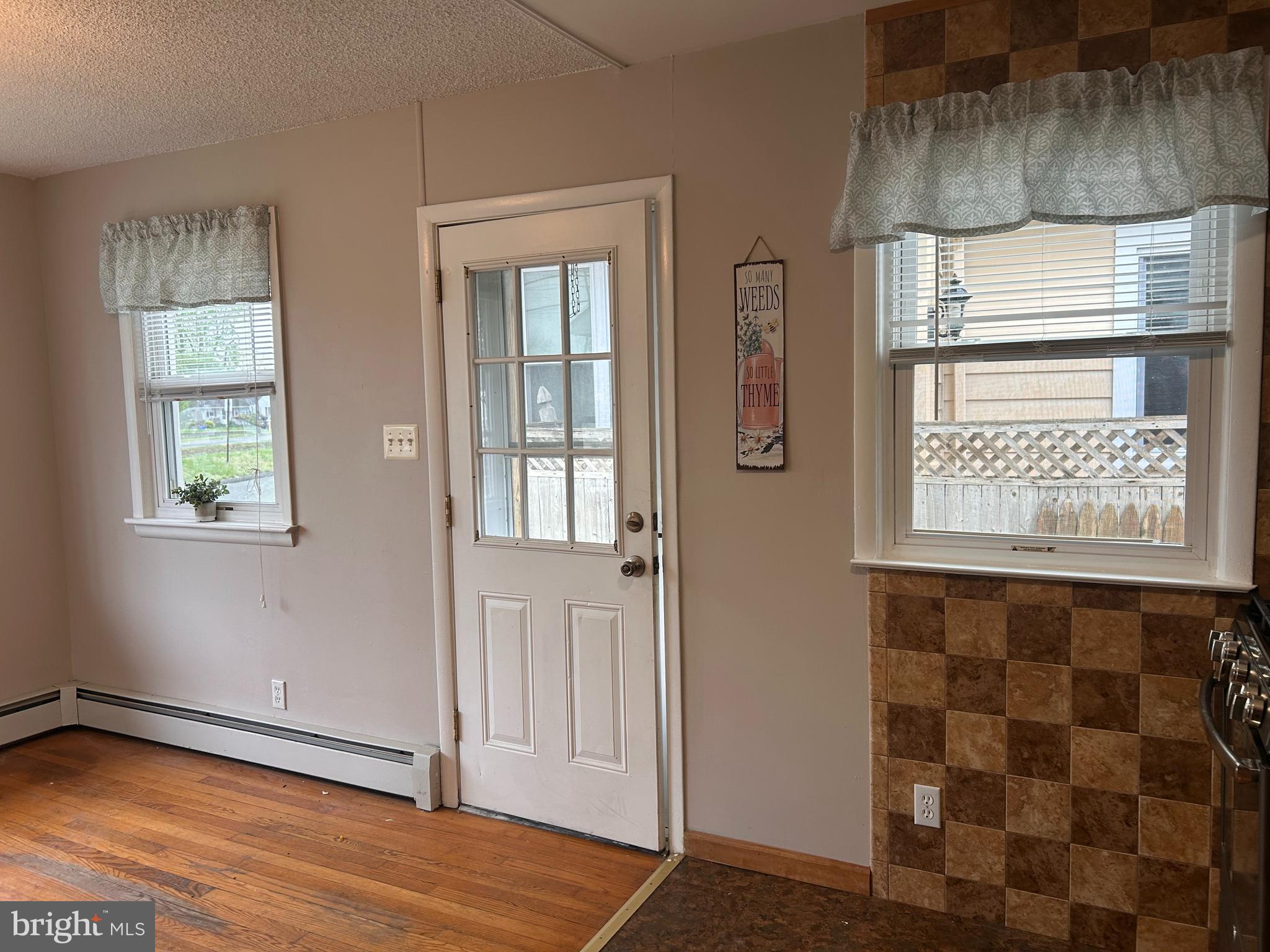 300 Evesham Avenue West Magnolia, NJ 08049 - Photo 15 of 25 an empty room with window