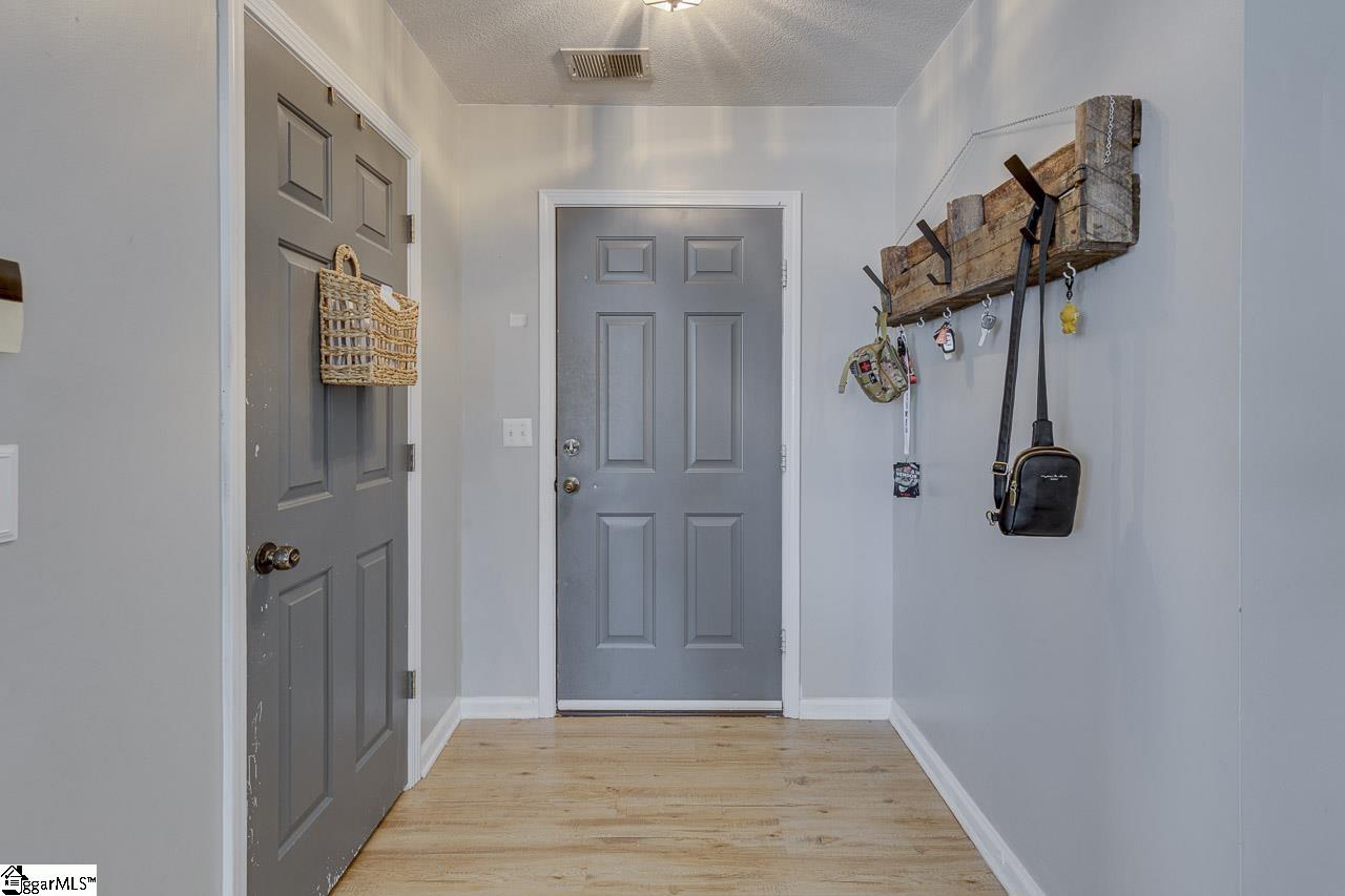 117 Soren Lane Anderson, SC 29621 - Photo 4 of 23