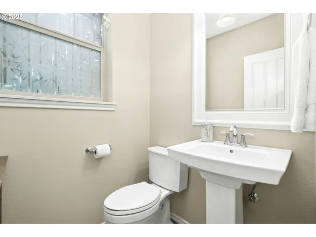 $439,000 | 15971 Northwest Hildago Lane, Portland, OR 97229