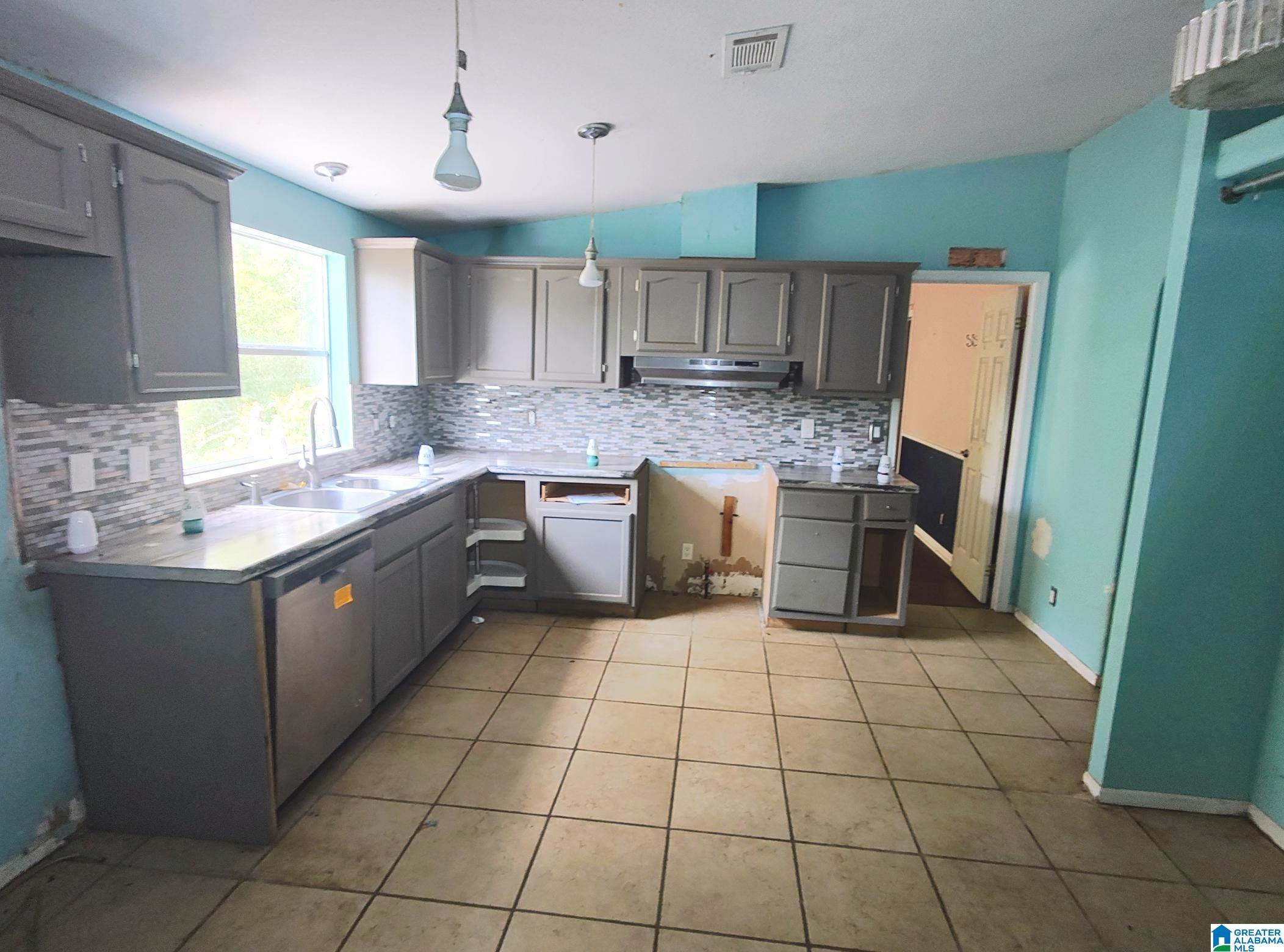 310 Hughes Road Columbiana, AL 35051 - Photo 12 of 31