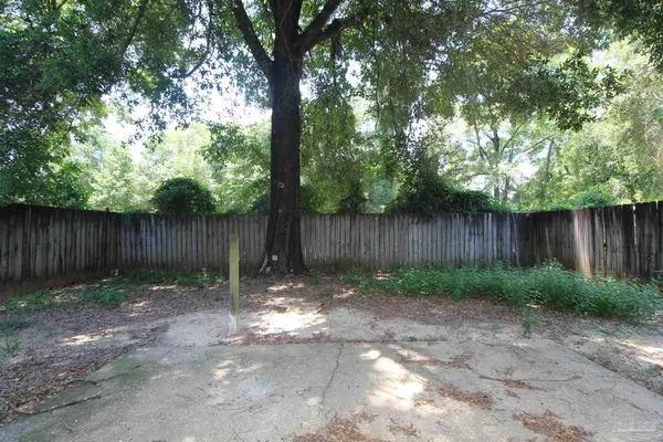 $1,650 | 6209 Cottage Woods Drive, Milton, FL 32570