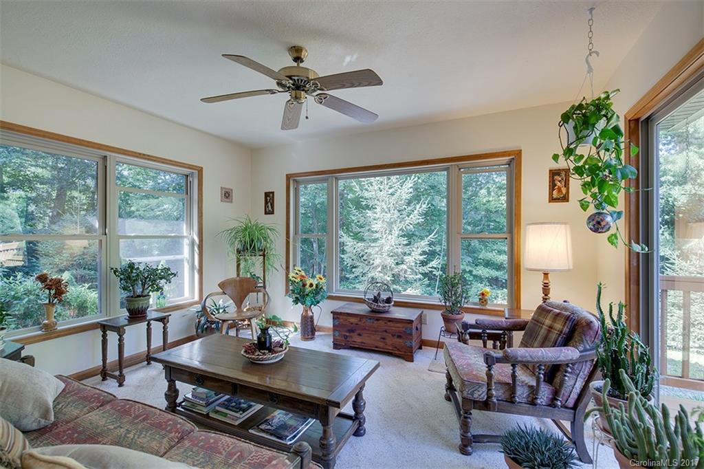 700 Thunder Road, Unit 124 Brevard, NC 28712 - Photo 6 of 13 Gallery Image 6