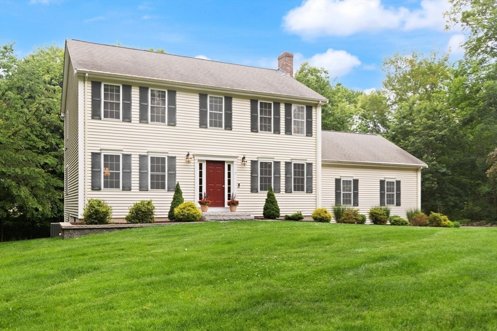5 Winchester Road Medway, MA 02053 - Photo 6 of 42