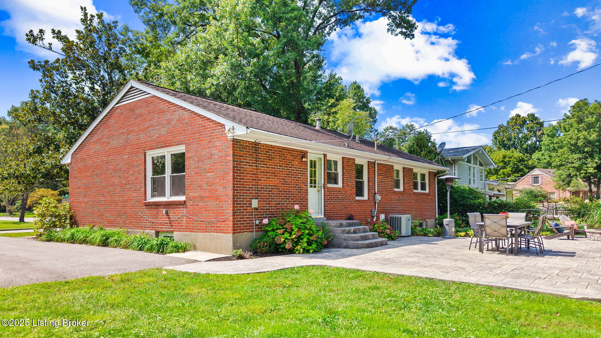 3815 Mamaroneck Road Louisville, KY 40218 - Photo 55 of 55 4-web-or-mls-DJI_20250906141532_0947_D-E