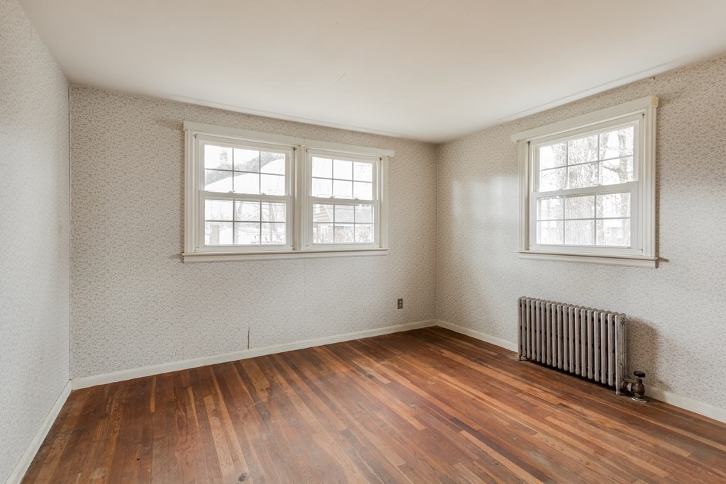 32 Mayflower Road Leicester, MA 01524 - Photo 15 of 28 Gallery Image 15