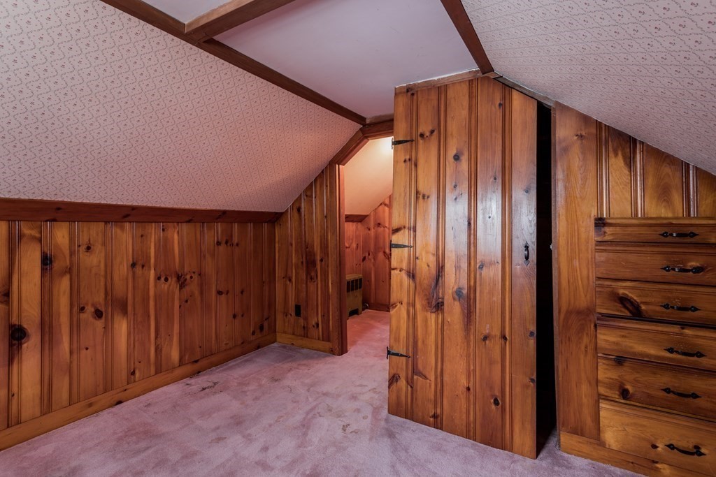 32 Mayflower Road Leicester, MA 01524 - Photo 17 of 28 Gallery Image 17