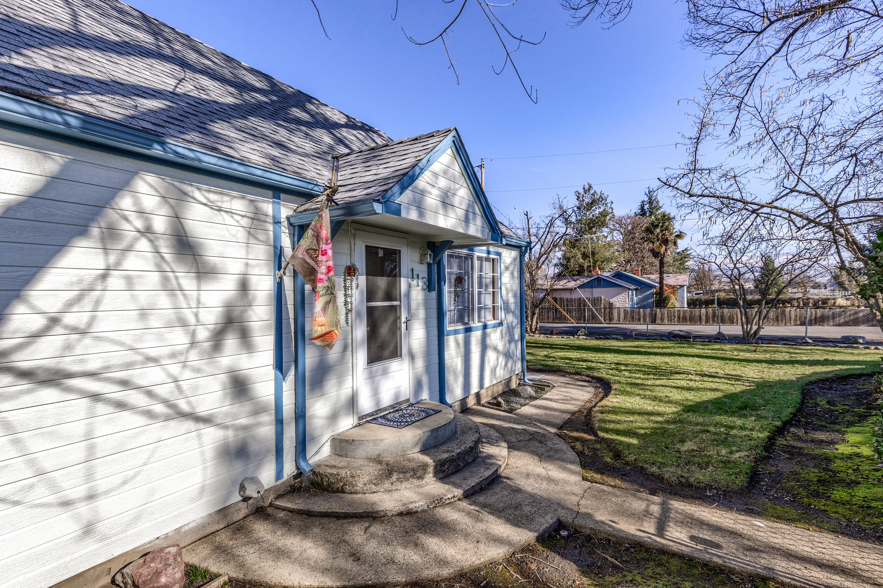 118 South Stage Road Medford, OR 97501 - Photo 5 of 45 05_SS_5