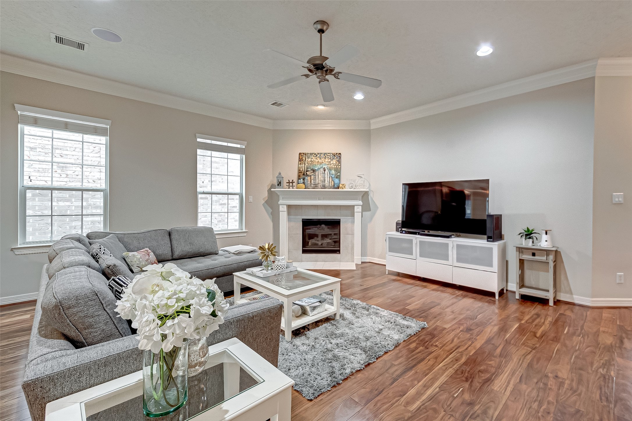 14418 Basalt Lane Houston, TX 77077 - Photo 4 of 32 a living room with furniture and a flat screen tv