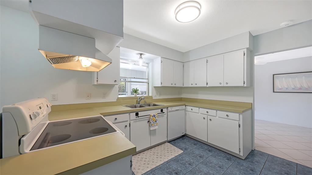 524 Glen Oak Road Venice, FL 34293 - Photo 17 of 34