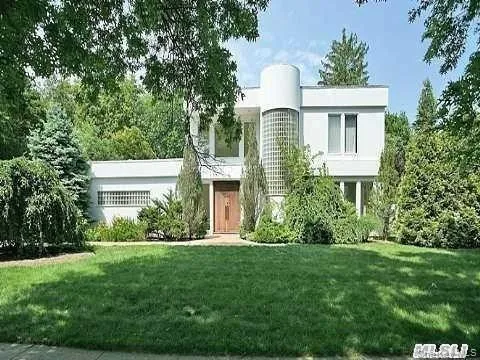 $20,000 | 67 Parkway Drive, Roslyn Heights, NY 11577
