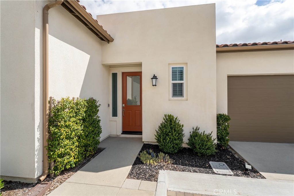 405 Sunrise Road Rancho Mission Viejo, CA 92694 - Photo 2 of 46 Entryway
