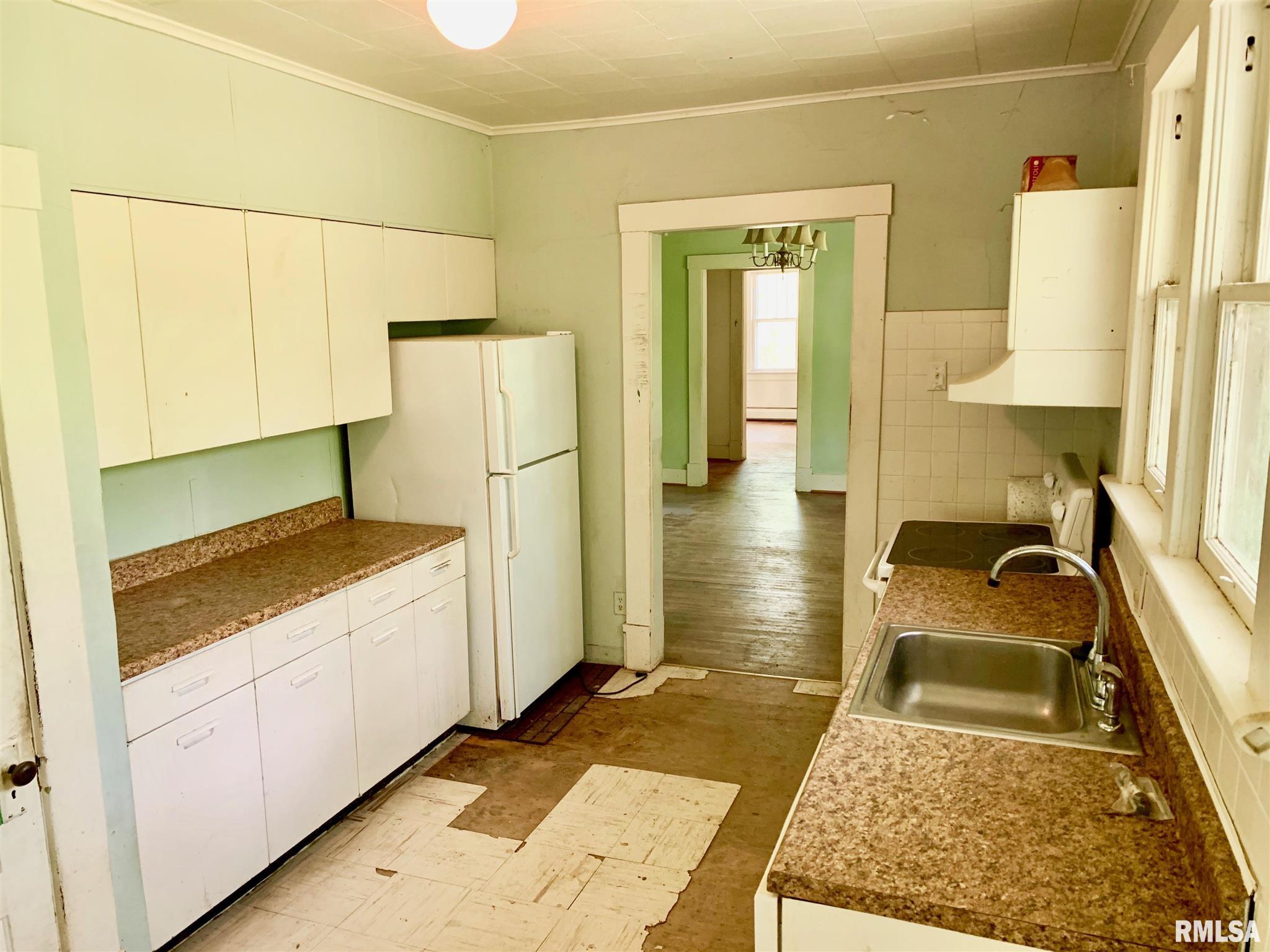 76 Minnesota Road Carbondale, IL 62903 - Photo 4 of 11