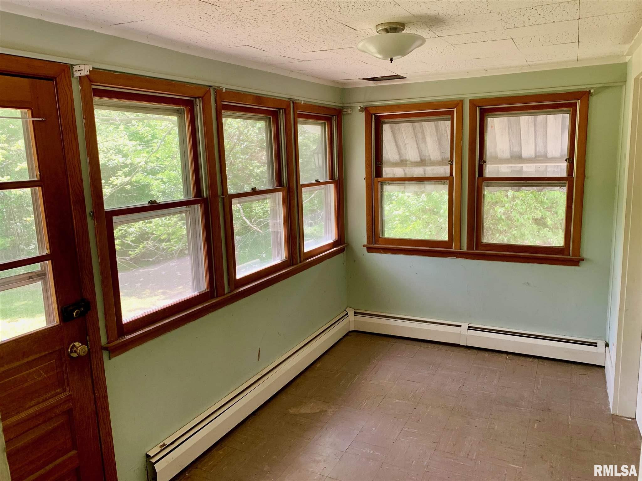 76 Minnesota Road Carbondale, IL 62903 - Photo 5 of 11