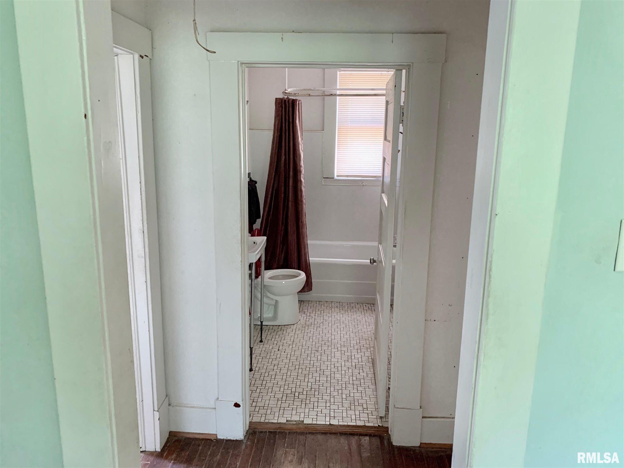 76 Minnesota Road Carbondale, IL 62903 - Photo 8 of 11