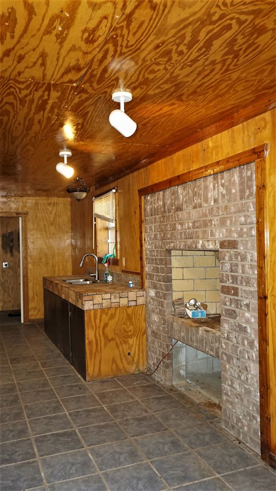 264 Los Huisaches Road Laredo, TX 78045 - Photo 9 of 13 a large kitchen with a large window