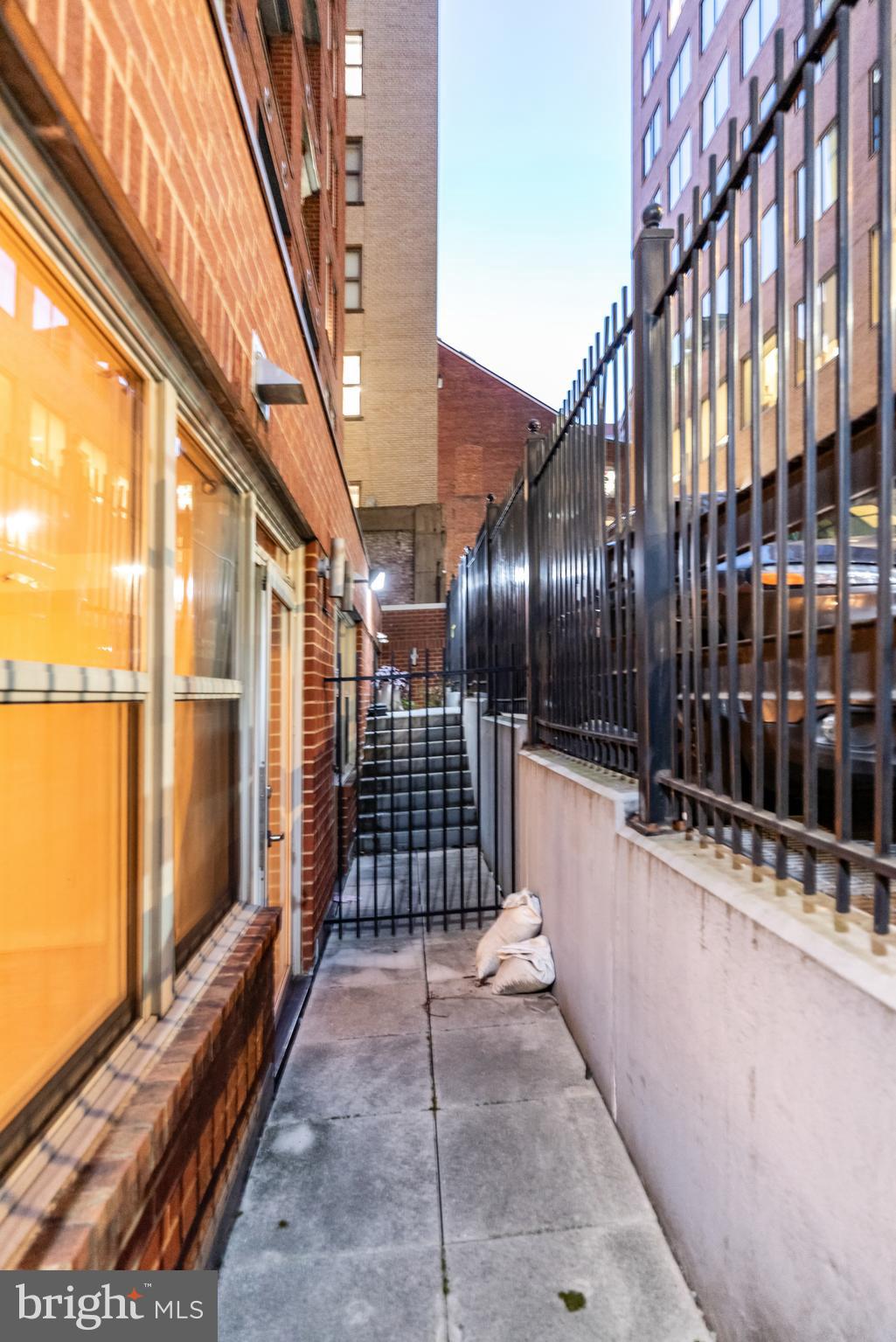915 E Street Northwest, Unit 103 Washington, DC 20004 - Photo 28 of 43 a view of balcony