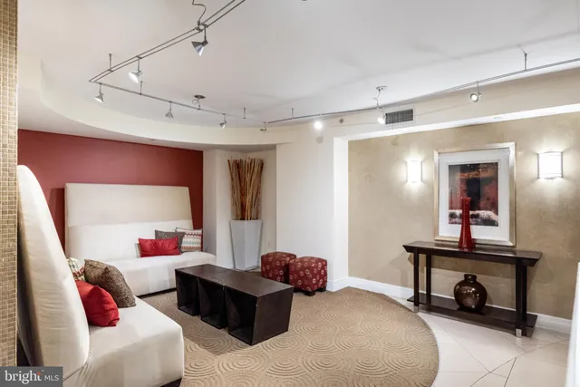 a view of a entryway door of the building