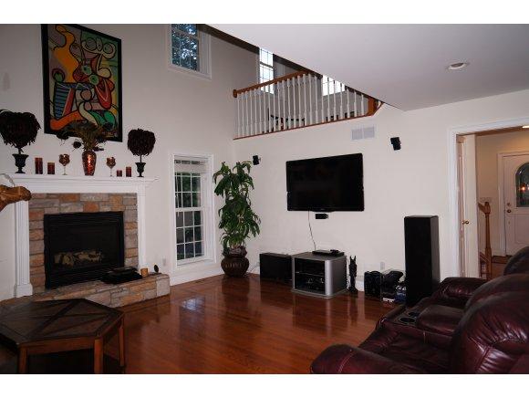 1090 County Line Road Batesville, IN 47006 - Photo 6 of 11 Gallery Image 6