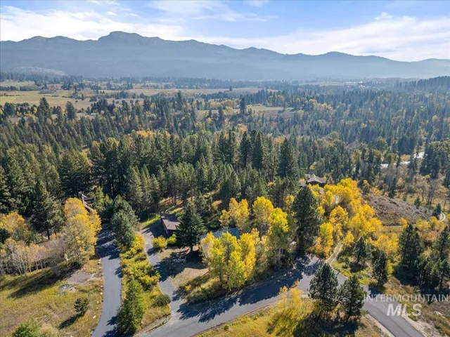$1,298,500 | 13982 Comfort Road, McCall, ID 83638