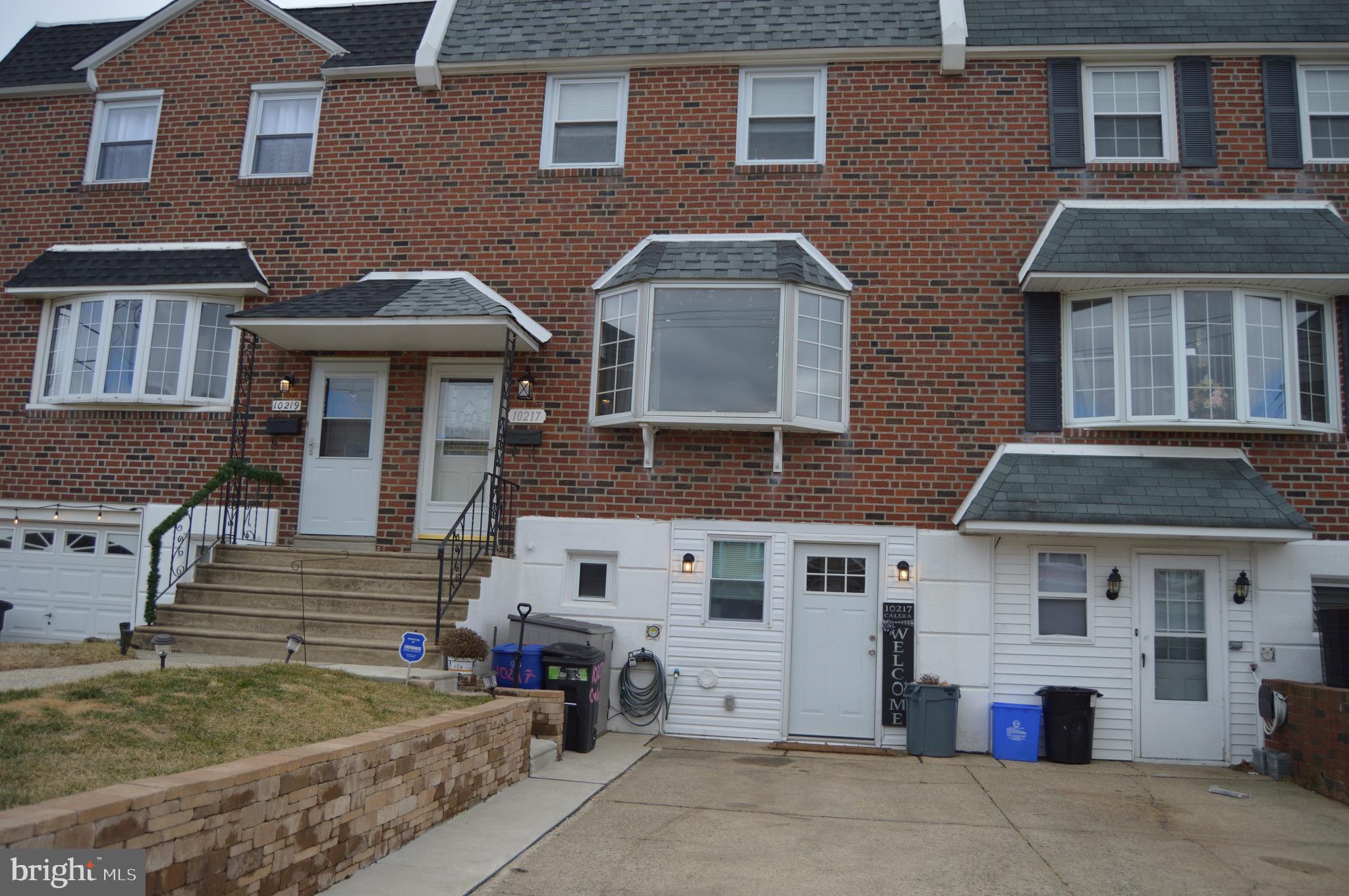 10217 Calera Road Philadelphia, PA 19114 - Photo 2 of 37 Gallery Image 2