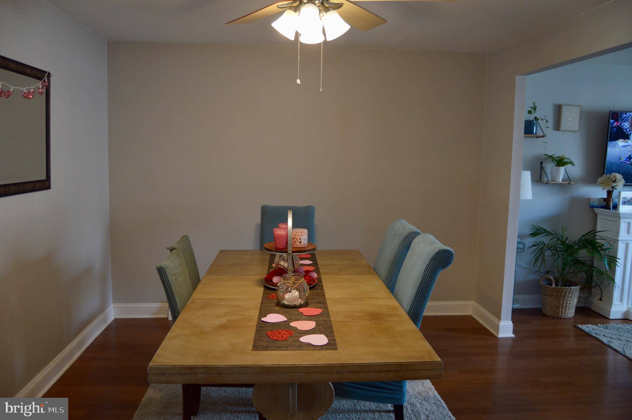 10217 Calera Road Philadelphia, PA 19114 - Photo 9 of 37 Dining Room