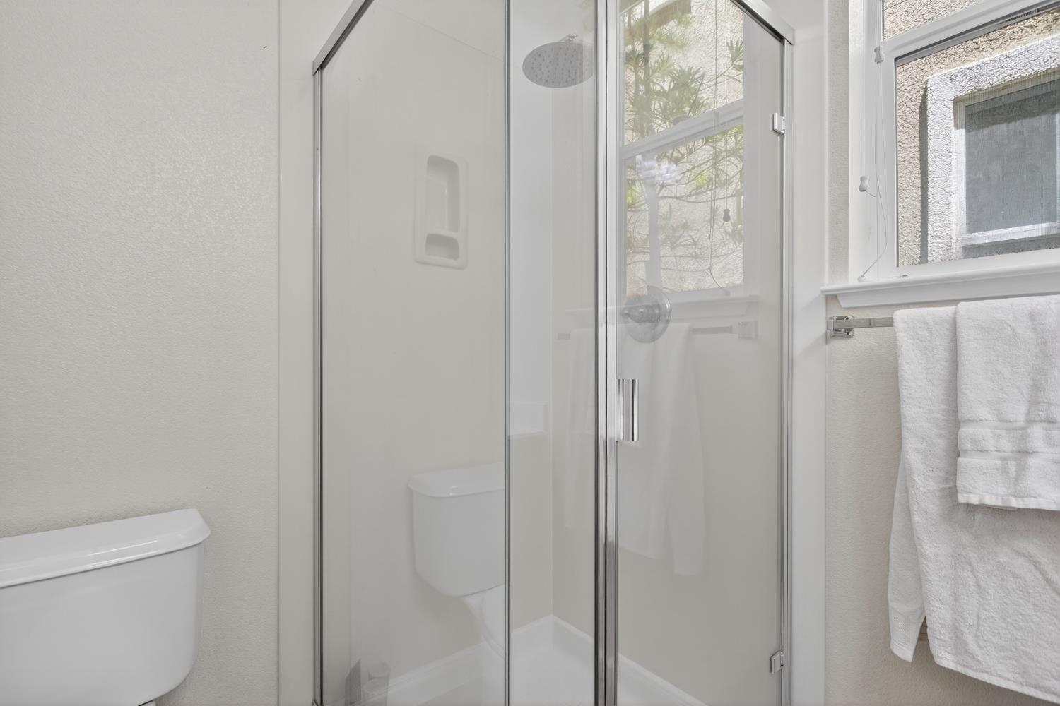 1062 Acland Way Tracy, CA 95376 - Photo 12 of 35