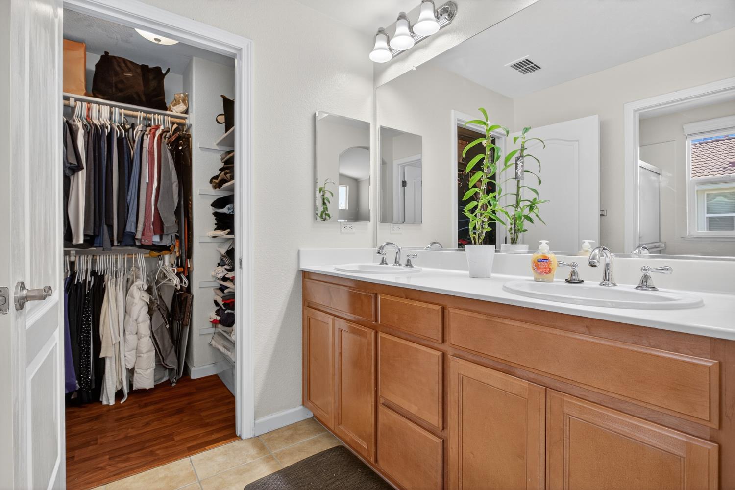 1062 Acland Way Tracy, CA 95376 - Photo 32 of 35