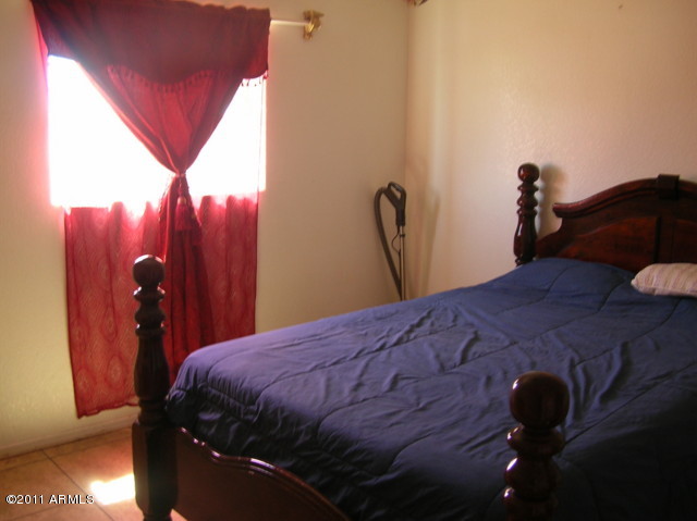 170 South Picacho Heights Road Eloy, AZ 85131 - Photo 14 of 23 Master Bedroom